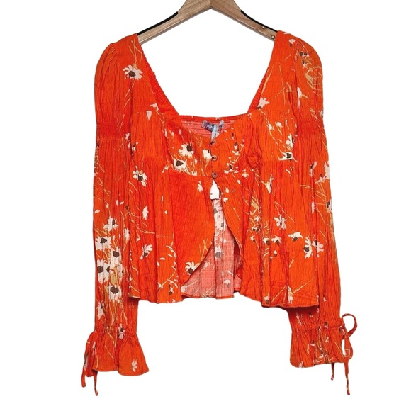 NWT Urban Outfitters Allie cropped floral top - Picture 2 of 6